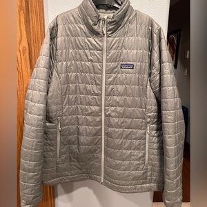 Womens Patagonia nano puff jacket (feather grey) size (XL)
